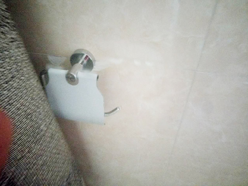 如何使用鉆孔機在墻面和瓷磚上打孔？手把手教你
